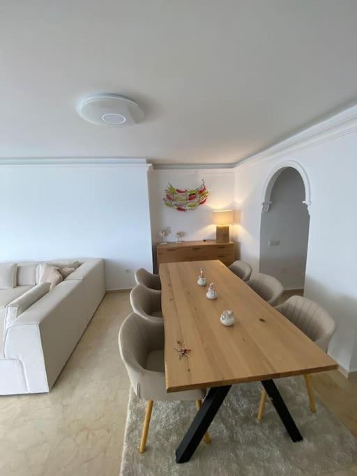 Villa Tranquila, Playa Del Duque 阿德耶 外观 照片