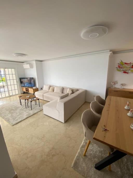 Villa Tranquila, Playa Del Duque 阿德耶 外观 照片