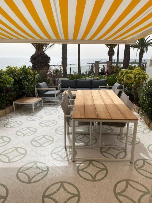 Villa Tranquila, Playa Del Duque 阿德耶 外观 照片