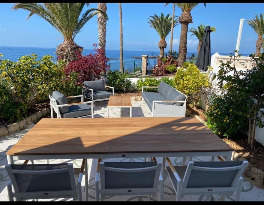 Villa Tranquila, Playa Del Duque 阿德耶 外观 照片